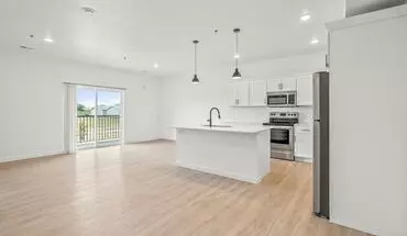 3 of 37 Twin Oaks Apartments Bldg 10: 400 Fast Lane Apartment for rent in Cedar Falls, IA