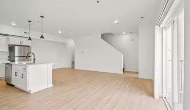 4 of 37 Twin Oaks Apartments Bldg 10: 400 Fast Lane Apartment for rent in Cedar Falls, IA