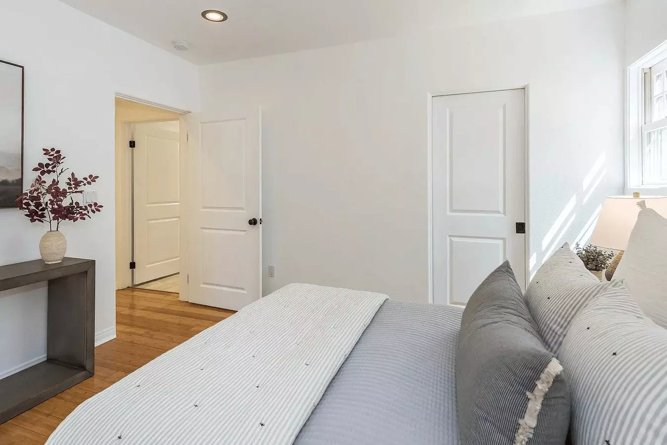 2117 Castillo St Apt A House for rent in Santa Barbara, CA