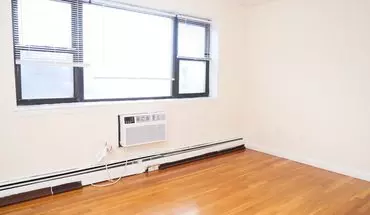 4 of 7 1027 Commonwealth Ave Apartment for rent in Boston, MA