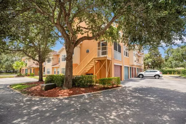 Corner Unit In Villanova At Hunter's Creek Apartment for rent in Orlando, FL