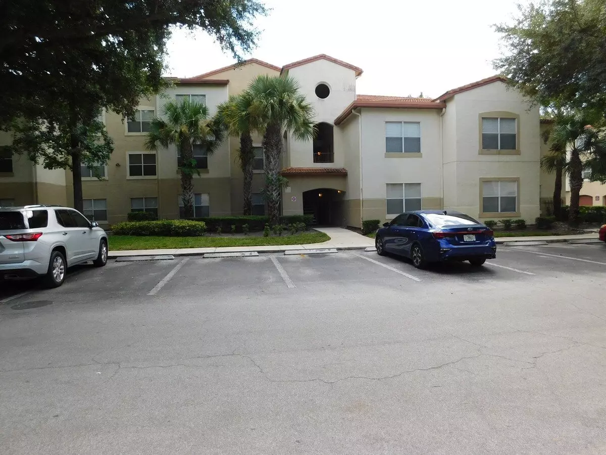 Seminole County - 3 Bedroom, 2 Bathroom. Apartment for rent in Altamonte Springs, FL