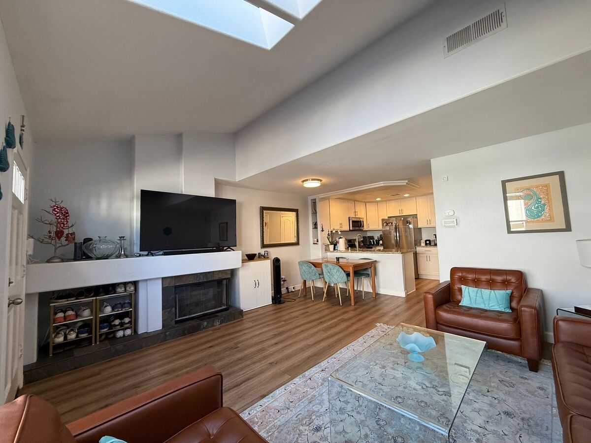View of Luxury Condo Apartments San Diego, CA | Rentable
