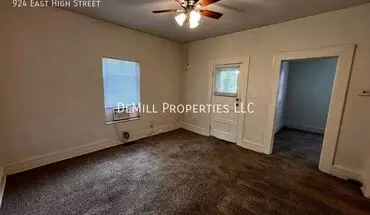 2 of 17 924 E High St House for rent in Springfield, MO