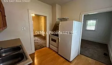 5 of 17 924 E High St House for rent in Springfield, MO