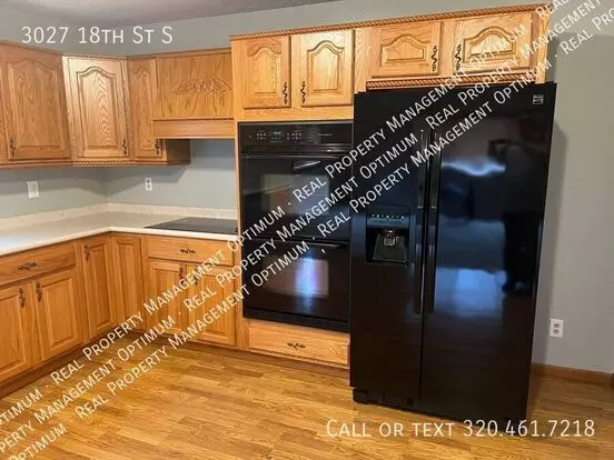 3027 18th St S Apartment for rent in Fargo, ND
