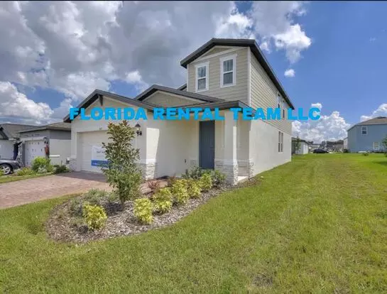 4/2.5 With Fenced Yard Apartment for rent in Leesburg, FL