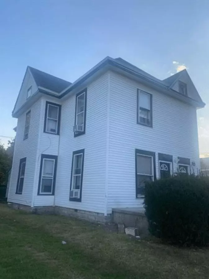 131 W 13th St Apartment for rent in Anderson, IN