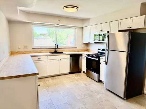 2965 Westridge Ave Apartment for rent in Cincinnati, OH