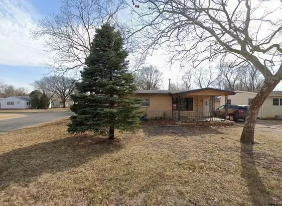 2203 W Dallas Apartment for rent in Wichita, KS