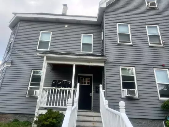 240 Crescent Llc Apartment for rent in Waltham, MA