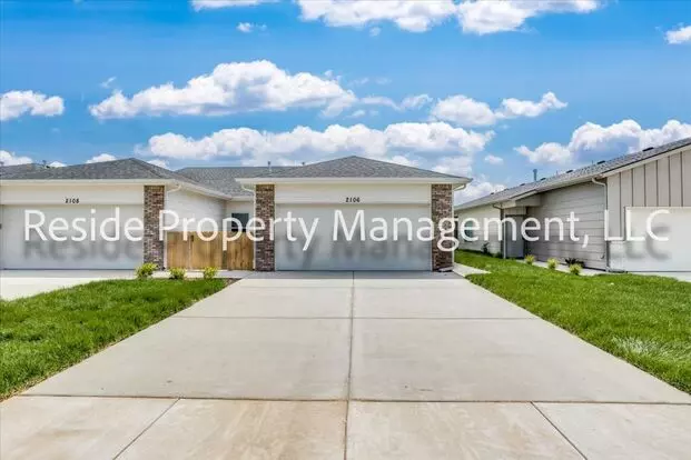 2132 N Melody Ct Apartment for rent in Goddard, KS