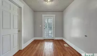3 of 20 914 & 916 E 34th Street Apartment for rent in Savannah, GA