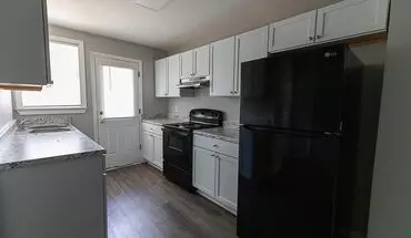 3 of 13 1718 & 1720 E 39th Street Apartment for rent in Savannah, GA