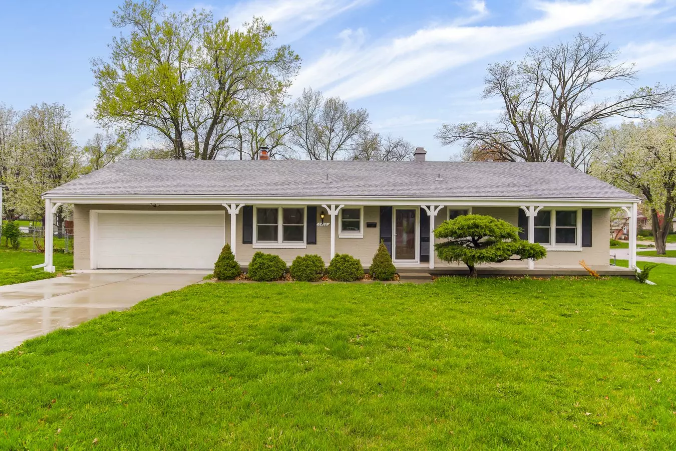 8400 Sate Line Rd - Leawood Ks House for rent in Leawood, KS