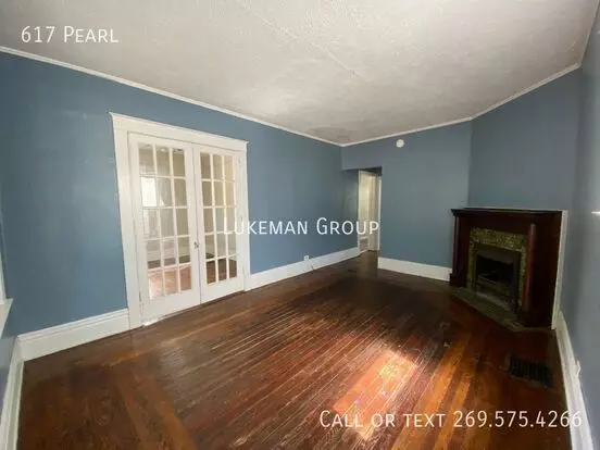 617 Pearl Apartment for rent in Kalamazoo, MI