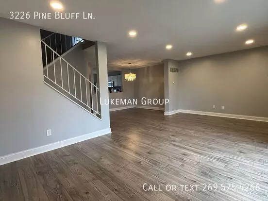 3226 Pine Bluff Ln Apartment for rent in Kalamazoo, MI