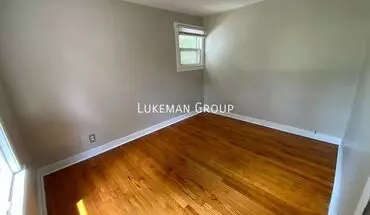 4 of 8 428-430 Davis St Apartment for rent in Kalamazoo, MI