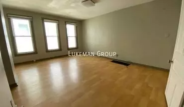 5 of 8 428-430 Davis St Apartment for rent in Kalamazoo, MI