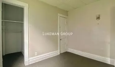 5 of 12 1016 E Stockbridge Apartment for rent in Kalamazoo, MI