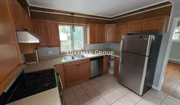 3 of 6 324 Garfield House for rent in Battle Creek, MI