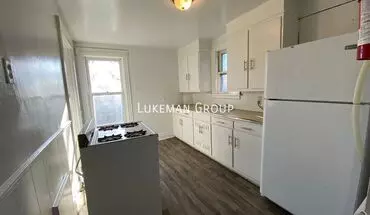 2 of 9 815 W Kalamazoo Ave Apartment for rent in Kalamazoo, MI