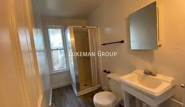5 of 9 815 W Kalamazoo Ave Apartment for rent in Kalamazoo, MI