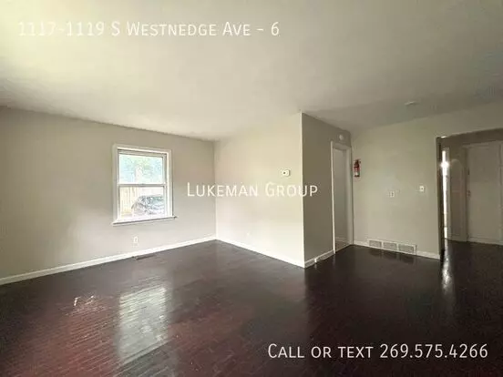 1117-1119 S Westnedge Ave Apartment for rent in Kalamazoo, MI