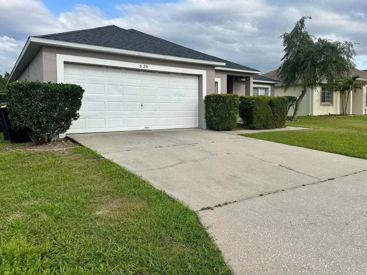 Three-bedroom With Bonus Room And Screened In Pool! House for rent in Davenport, FL