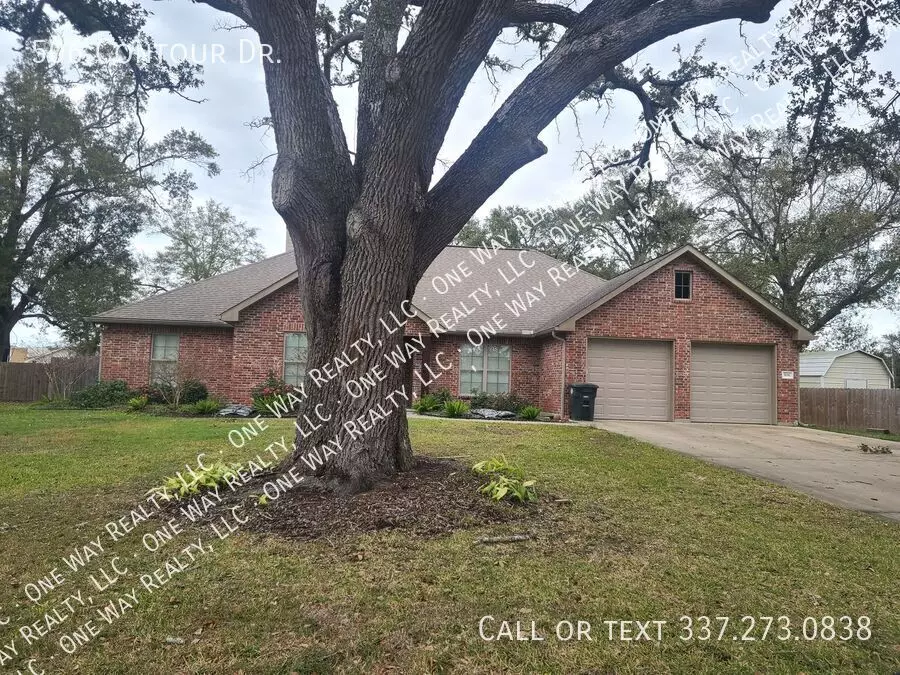 506 Contour Dr House for rent in Lake Charles, LA
