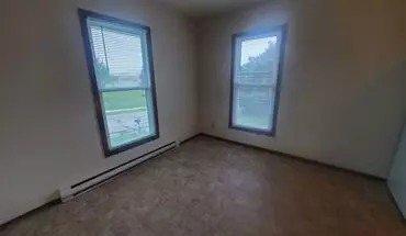 5 of 8 2205 Green Tree Rd Apartment for rent in West Bend, WI
