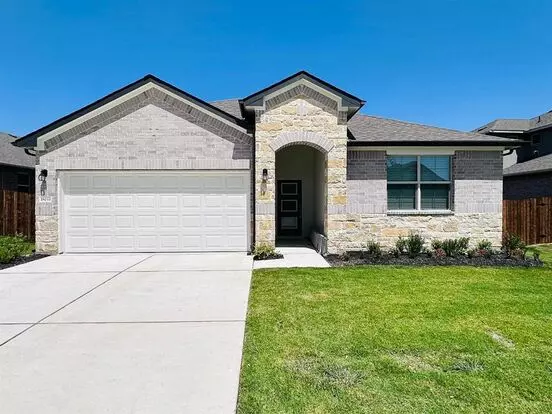 Elegant 4-bedroom Family Home With Spacious Interiors And Beautiful Outdoor Living In Pflugerville Apartment for rent in Pflugerville, TX