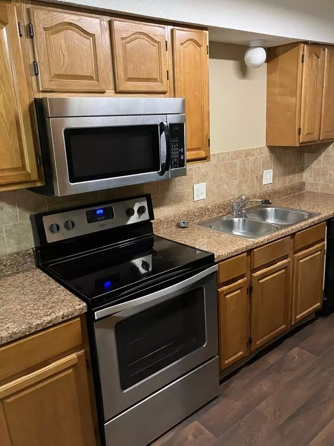 Quarry Ridge Apt 2 Bdrm Available Soon!!! House for rent in Independence, MO