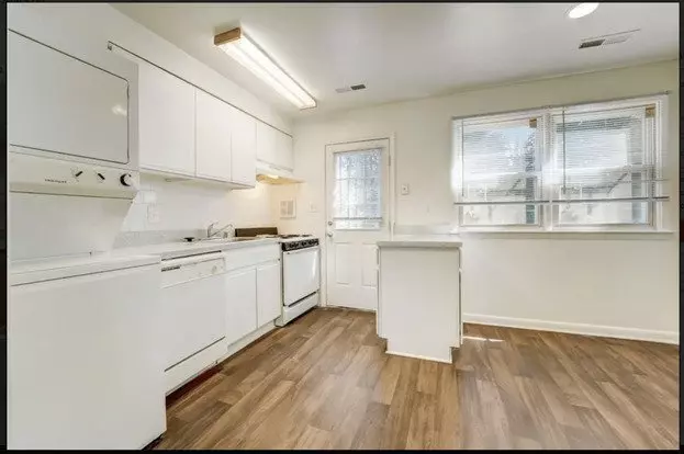 Forest Glen Townhomes Apartment for rent in Baltimore, MD