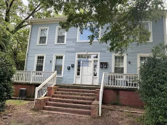738 W Poplar St Apartment for rent in Griffin, GA