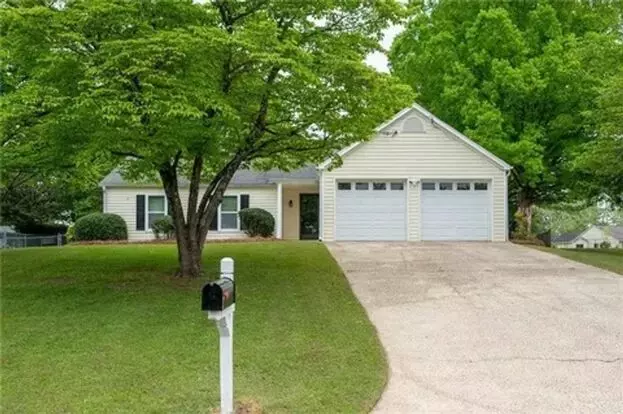 Charming 3br House In Woodstock Apartment for rent in Woodstock, GA Charming 3br House In Woodstock Apartment for rent in Woodstock, GA