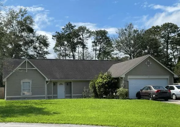 Fenced In 3 Bed 2 Bath Home On Cul-de-sac With Fireplace Apartment for rent in Kingsland, GA