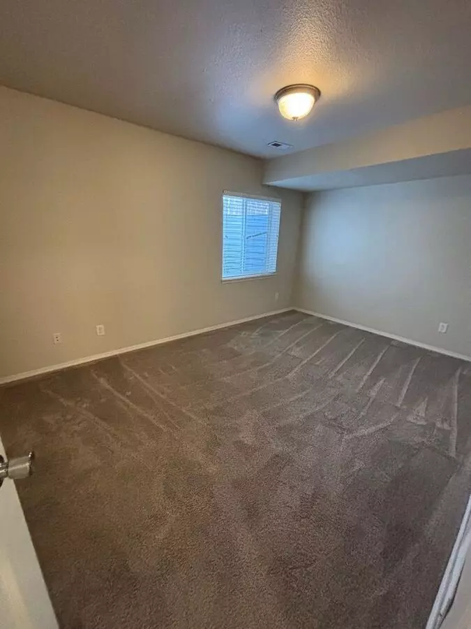 Spacious Updated Townhome Near Unc - Available In July House for rent in Greeley, CO