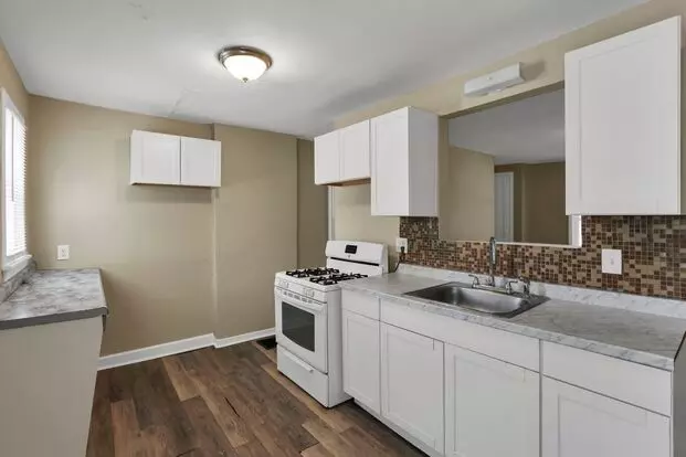 1077-1079 S James Rd Apartment for rent in Columbus, OH
