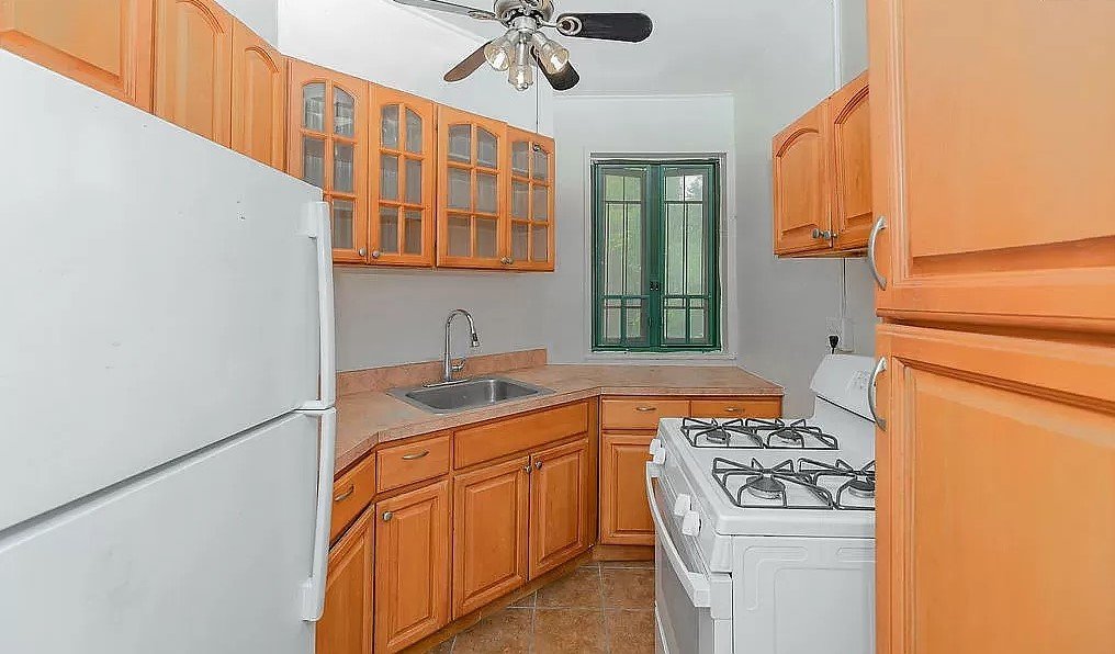 24 Metropolitan Oval Apt 3E Bronx, NY House for Rent