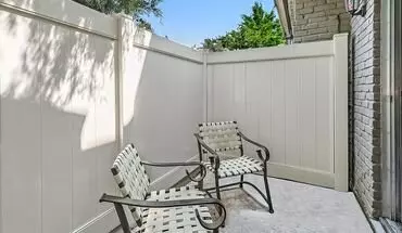 4 of 35 Park Oaks Apartment for rent in Metairie, LA