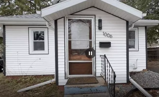 1006 Monroe St Apartment for rent in Wausau, WI