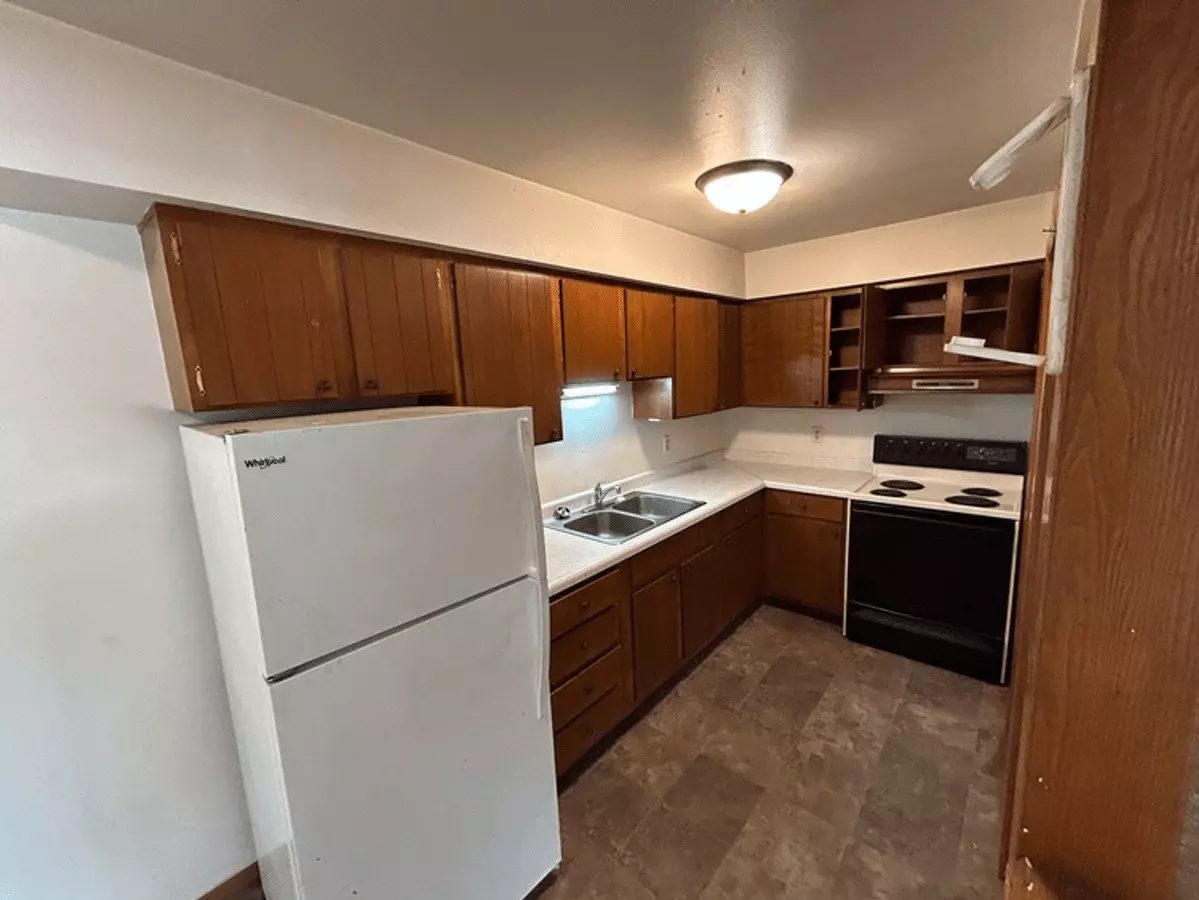 3825 Robert Pl Apartment for rent in Stevens Point, WI