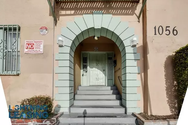 1059 S Normandie Ave Apartment for rent in Los Angeles, CA