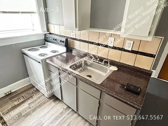 1630 Chase Ave Apartment for rent in Cincinnati, OH