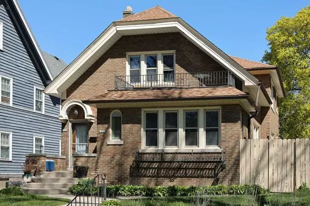 1818-1820 E Newberry Blvd Apartment for rent in Milwaukee, WI