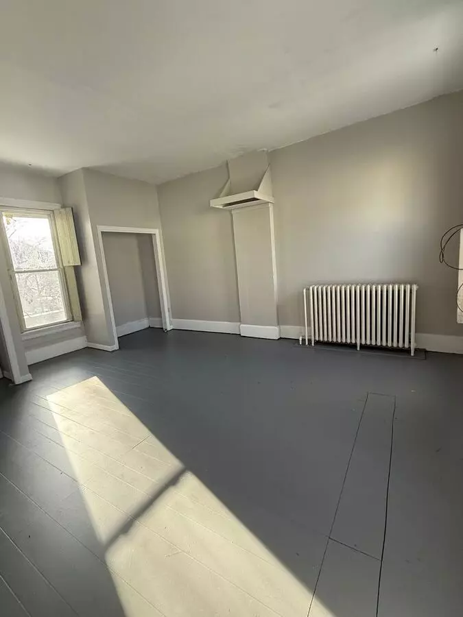 2 of 3 1218 Logan Apartment for rent in Tyrone, PA