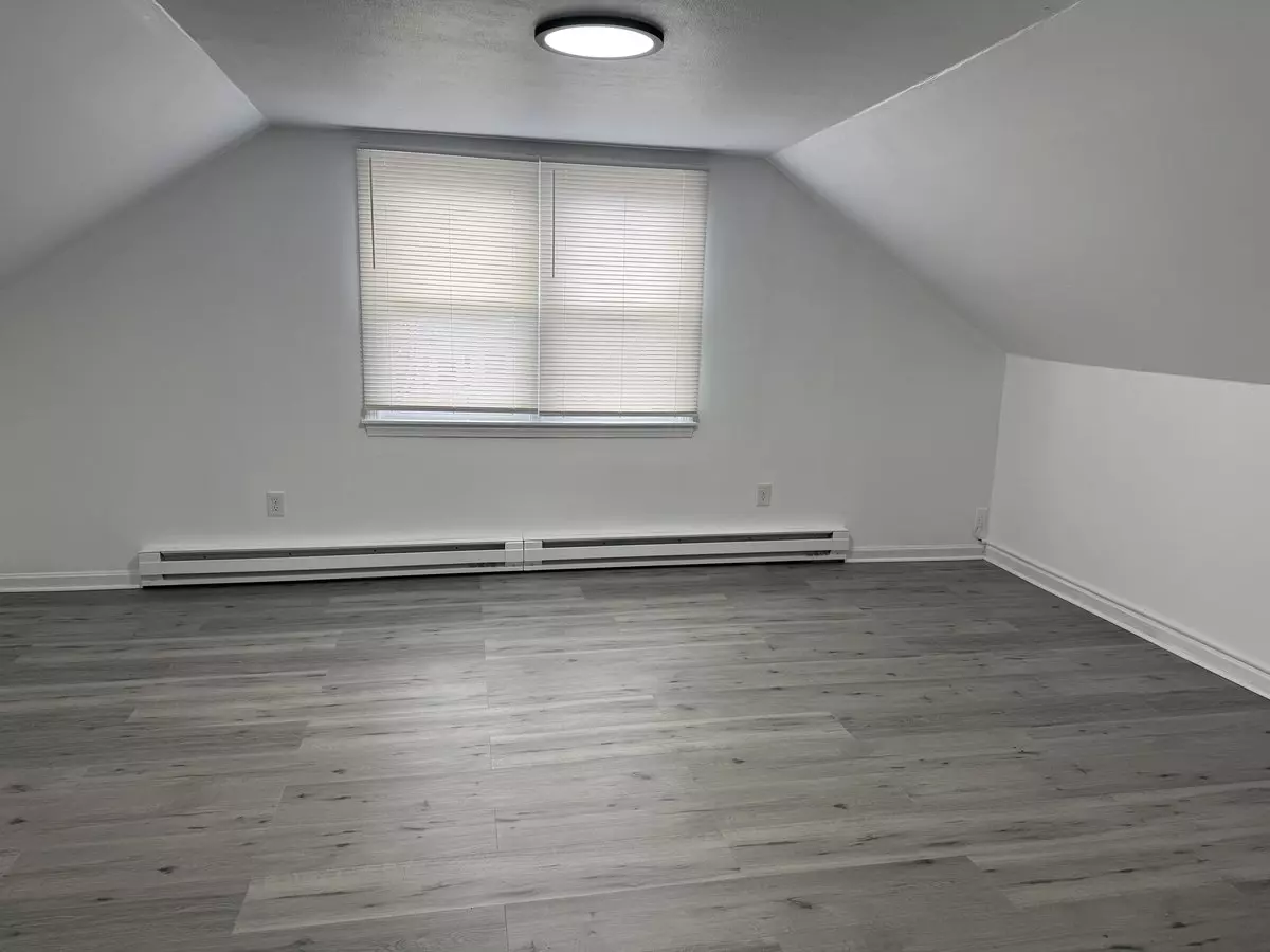 26 Hough St Apartment for rent in Plainville, CT