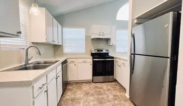 4 of 14 8813 Pineridge Apartment for rent in Austin, TX