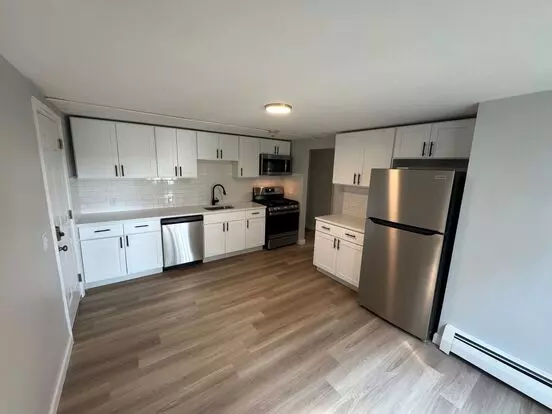 Lake Apartment for rent in Warwick, RI